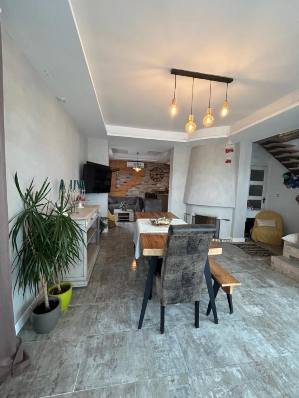 Comme A La Maison ナルボンヌ エクステリア 写真